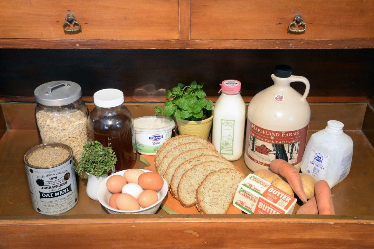 The Springwater Bed And Breakfast Саратога Спрингс Екстериор снимка
