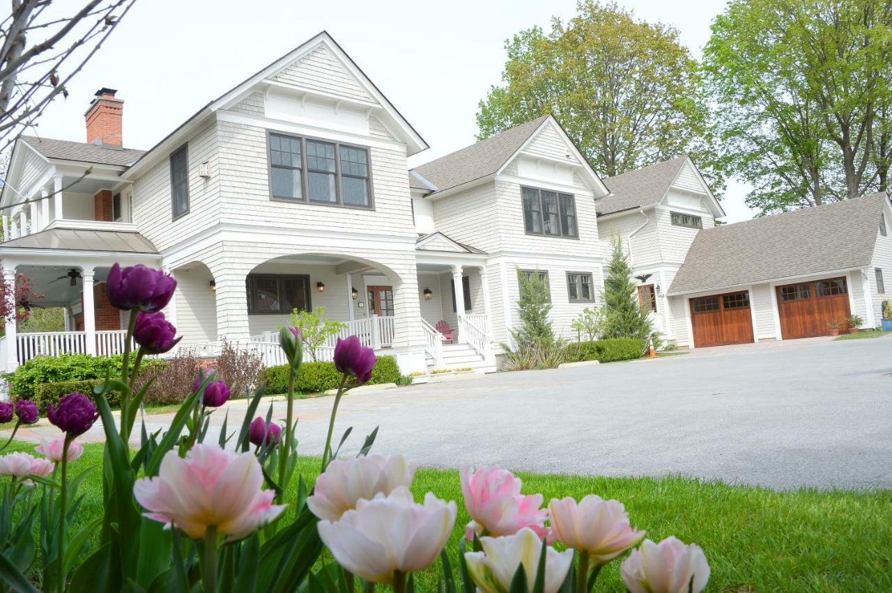 The Springwater Bed And Breakfast Саратога Спрингс Екстериор снимка