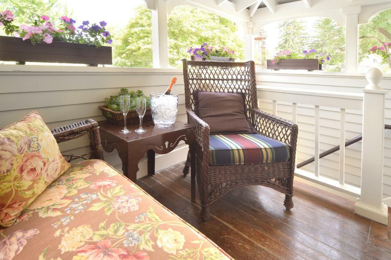The Springwater Bed And Breakfast Саратога Спрингс Екстериор снимка
