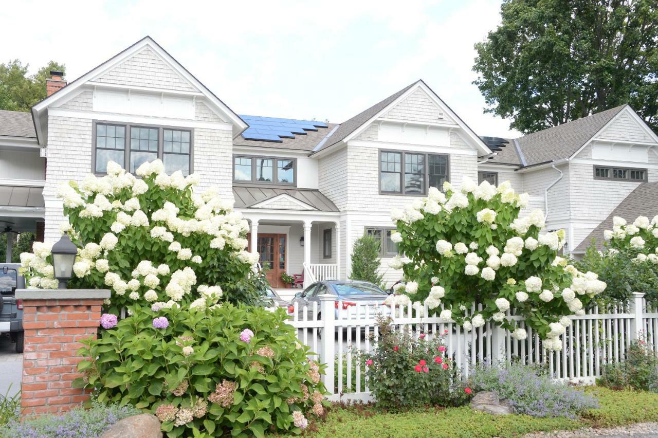 The Springwater Bed And Breakfast Саратога Спрингс Екстериор снимка