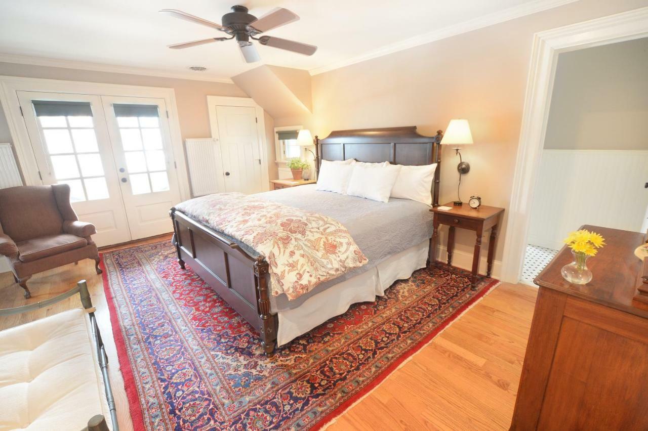 The Springwater Bed And Breakfast Саратога Спрингс Екстериор снимка