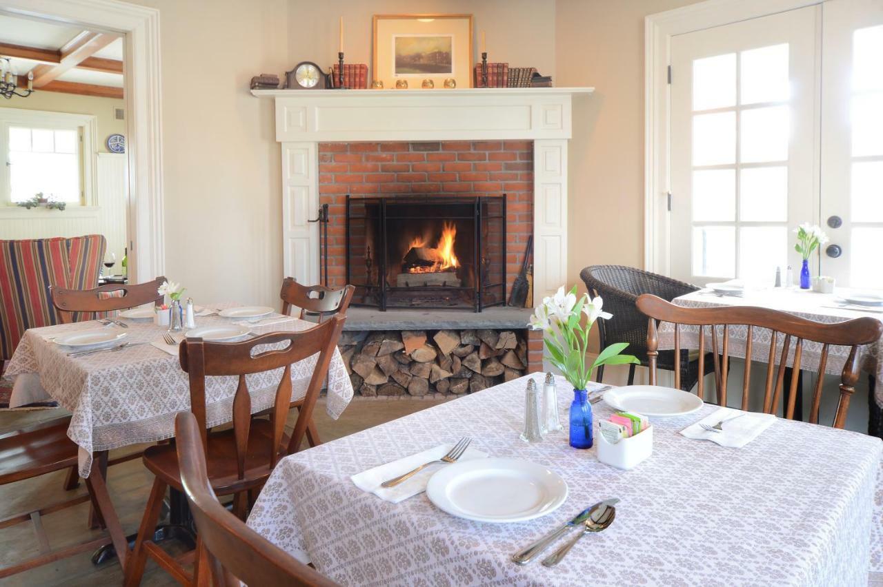 The Springwater Bed And Breakfast Саратога Спрингс Екстериор снимка