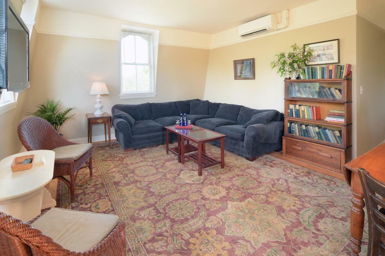 The Springwater Bed And Breakfast Саратога Спрингс Екстериор снимка